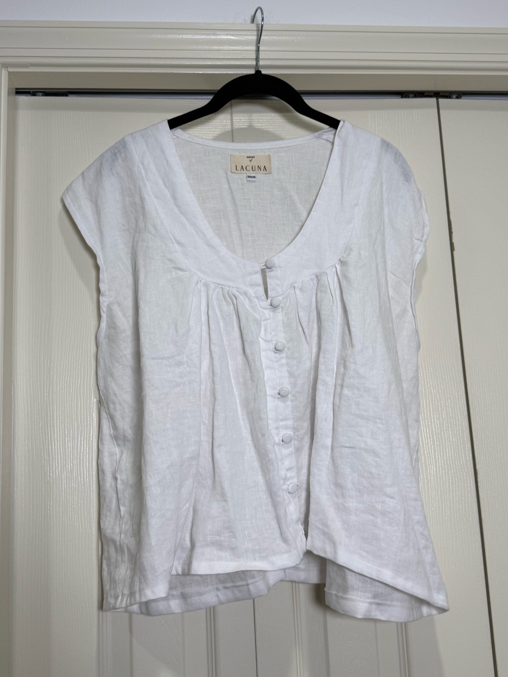 House of Lacuna White Linen Scoop Neck Button Capped Sleeve Top Blouse Size XS/S